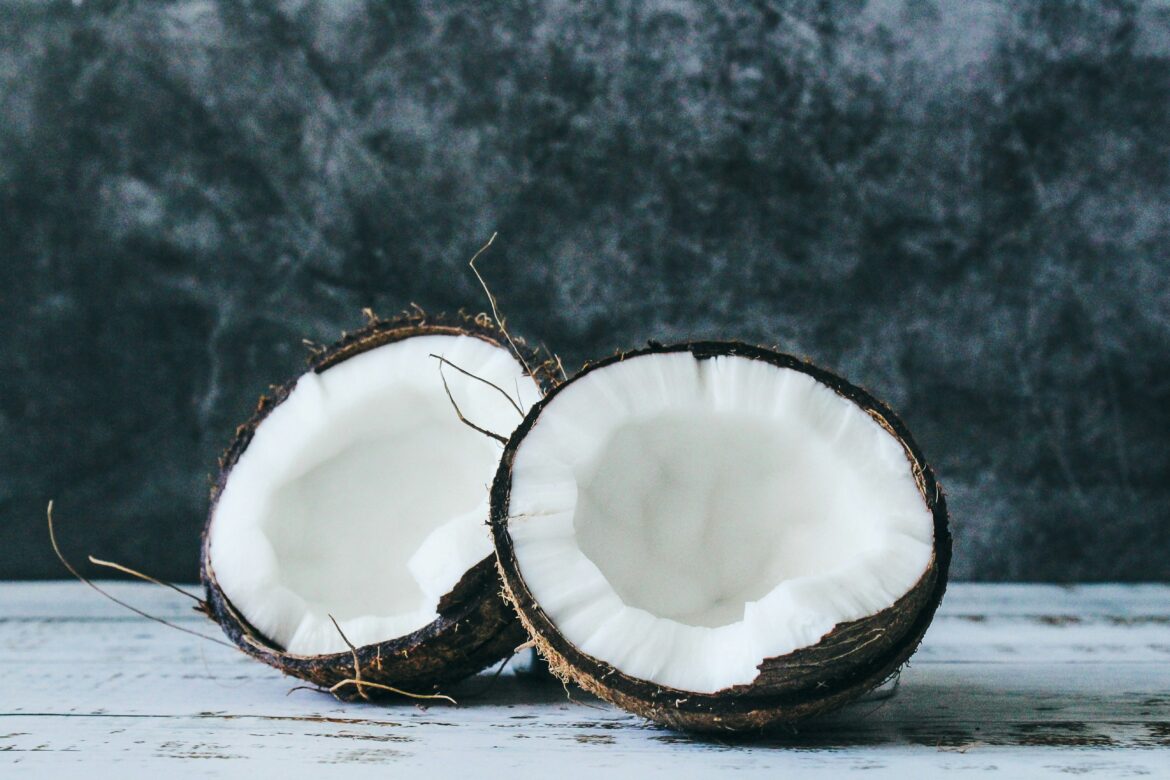 L&rsquo;huile de coco et ses bienfaits : qu&rsquo;en est-il vraiment ?